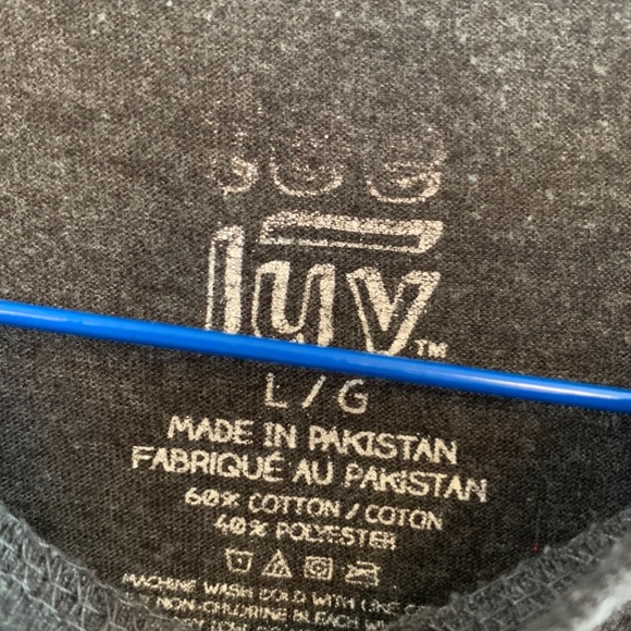 Men’s casual tshirt - Picture 2 of 3